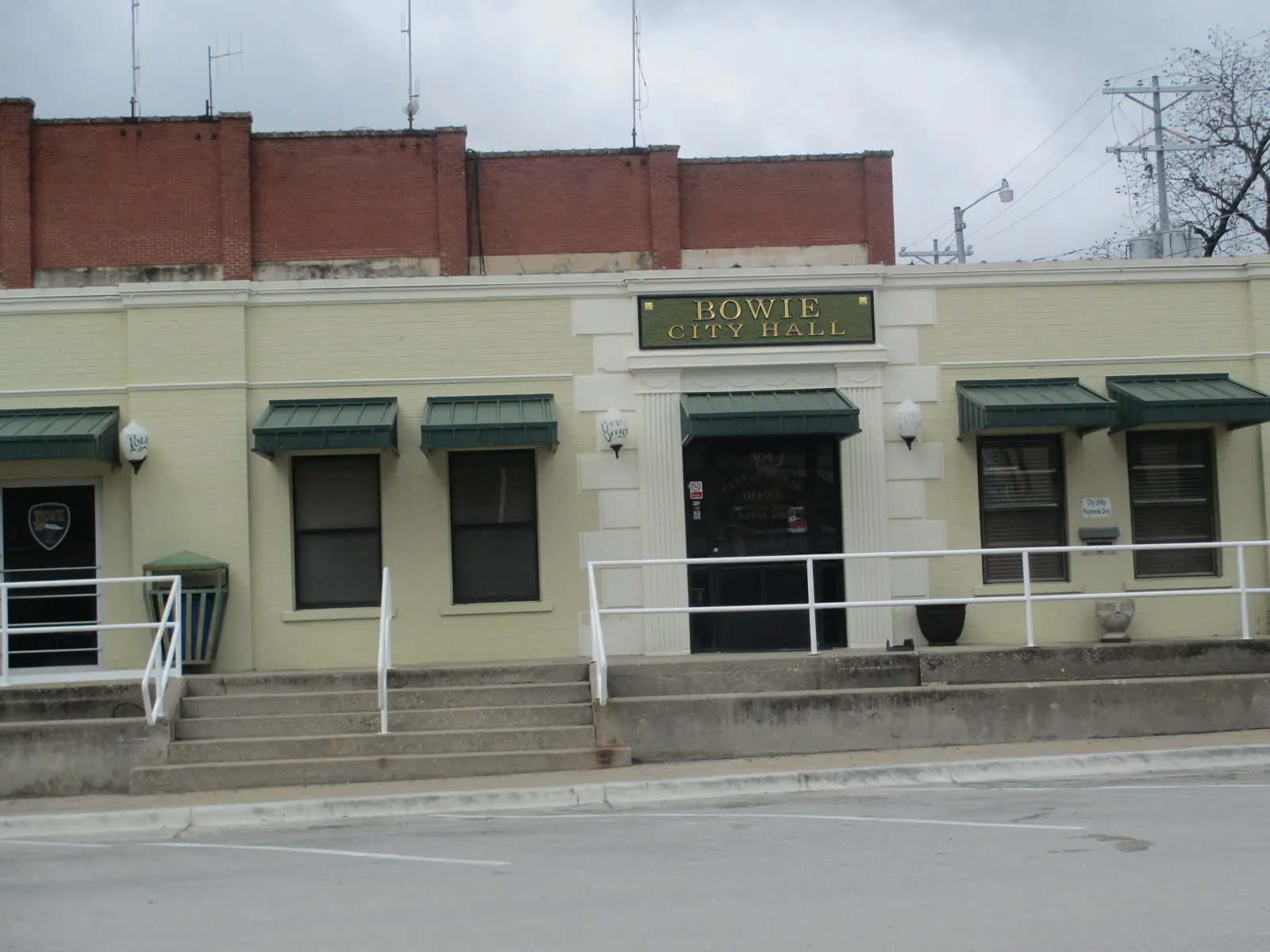 Bowie City Hall in Bowie, Texas — the seat of Montague County's largest city, photographed April 2013